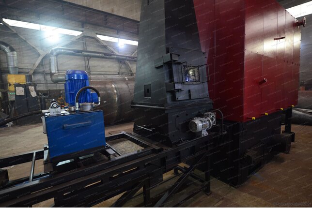 Питатель плунжерный котла 0.3 МВт на опилках